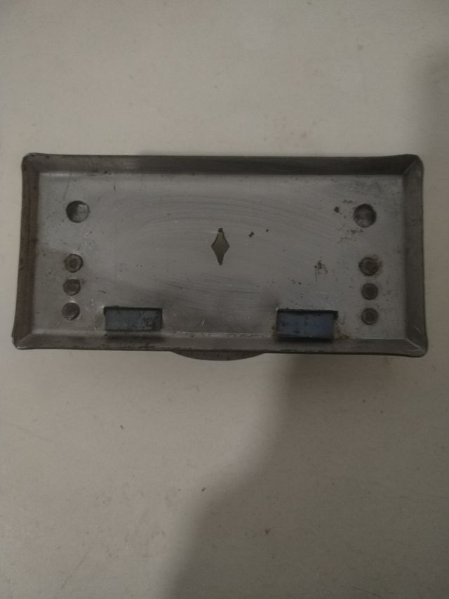 Perforatore per carta antico