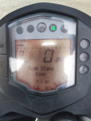 KTM Duke 125 + Carenado (alternador averiado)