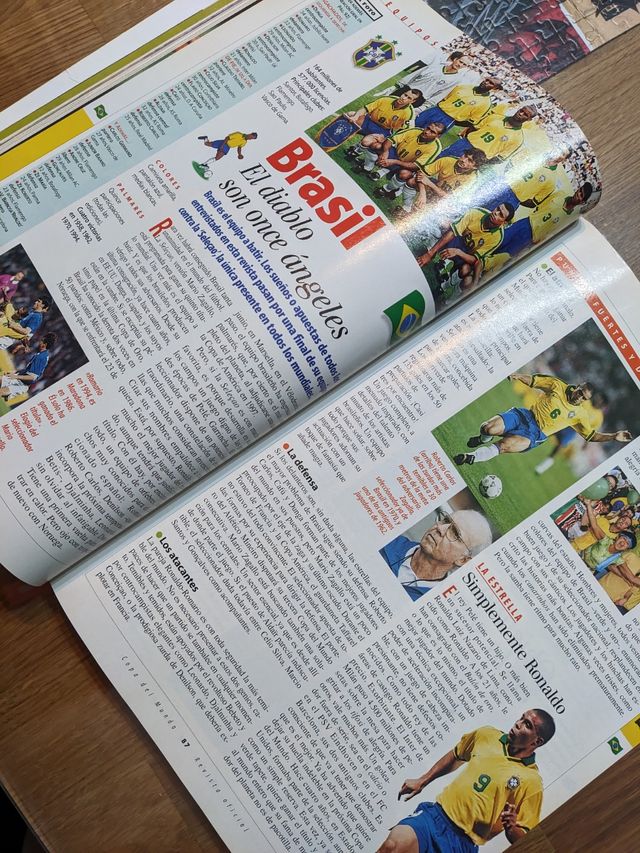 Revista oficial Mundial Fútbol Francia 98