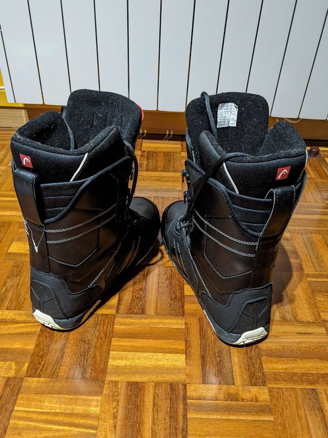 Mesa auxiliar de televisión