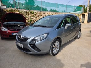 Opel Zafira Tourer 2013