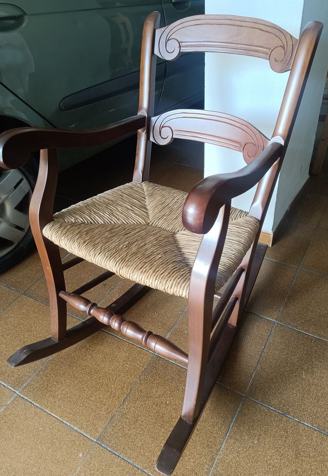 SILLON DE MADERA