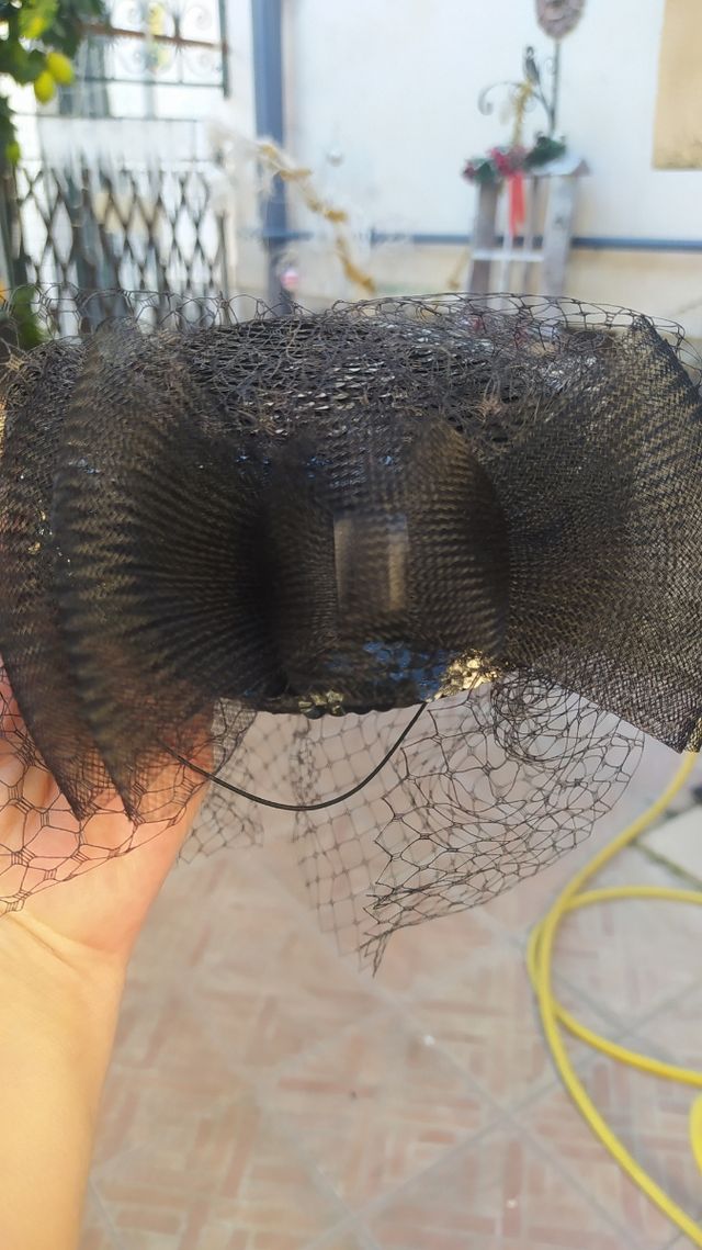 Cappellino elegante donna vintage 