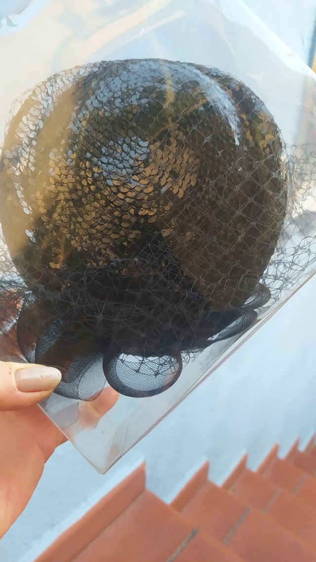 Cappellino elegante donna vintage 