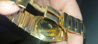 Reloj chapado en oro Dogma