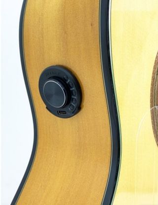 Guitarra flamenca AUTOAMPLIFICADA