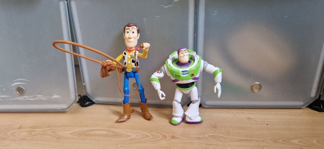 Buzzlightyear y Buddy