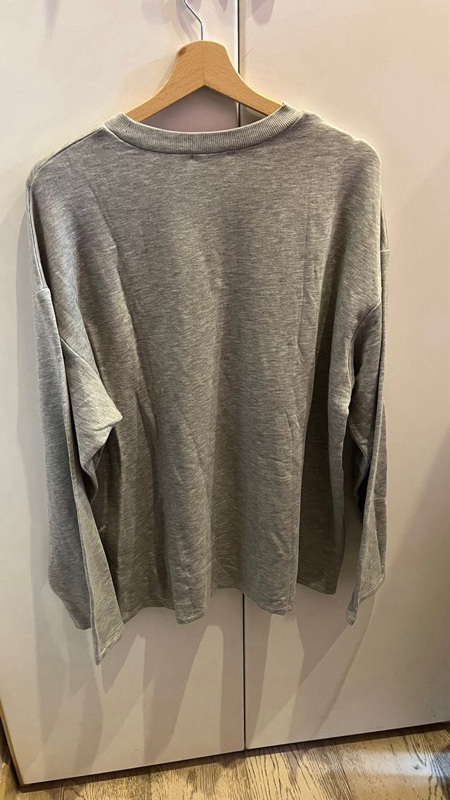 maglione grigio