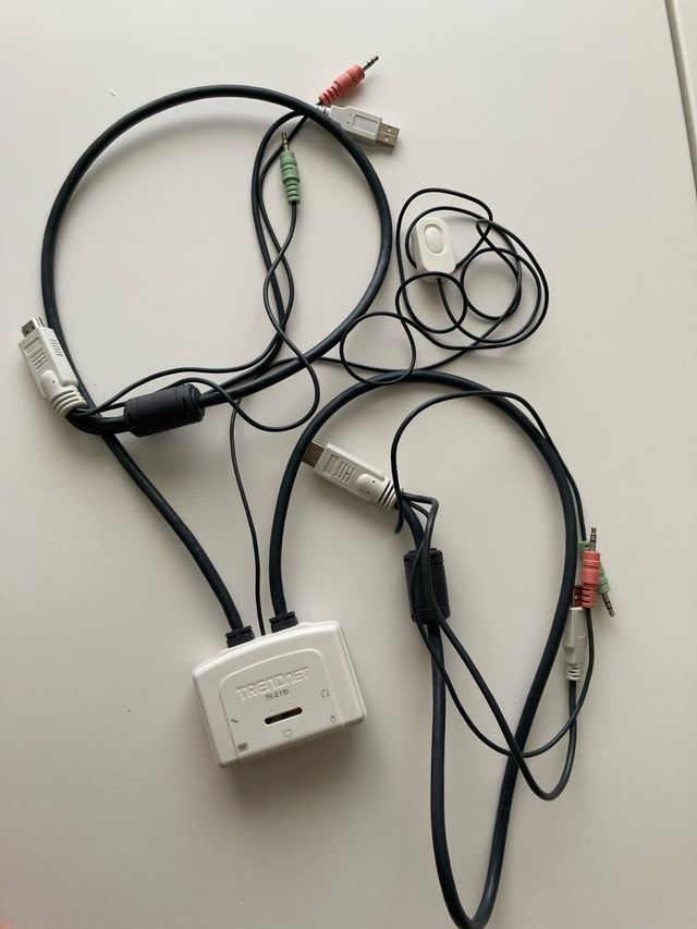 ORDENADOR INFORMATICA SWITCH