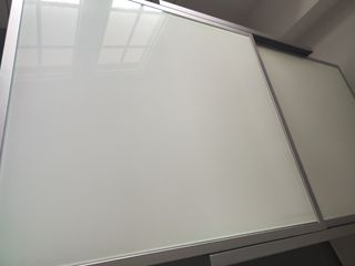 Mesa cristal y acero