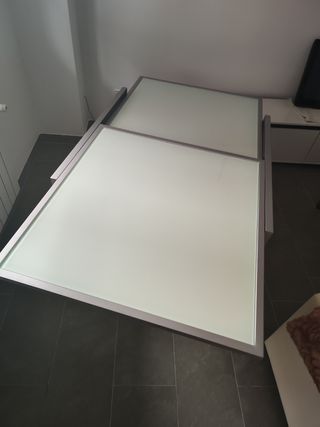 Mesa cristal y acero