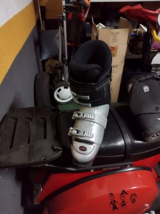 Esquíes y botas