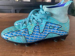 Botas tacos de fútbol talla 36
