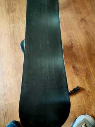 Tabla de Snowboard Chandler Rose + Botas Rossignol
