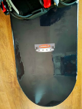Tabla de Snowboard Chandler Rose + Botas Rossignol