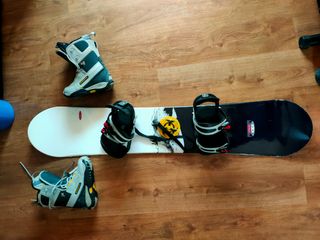 Tabla de Snowboard Chandler Rose + Botas Rossignol