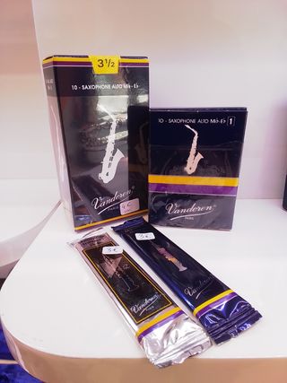 Cañas para saxo y clarinete desde 2,5€ u