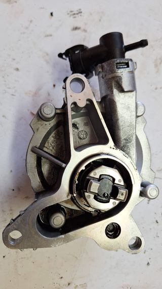 BOMBA VACIO DEPRESOR DE FRENO RENAUL TRAFIC III