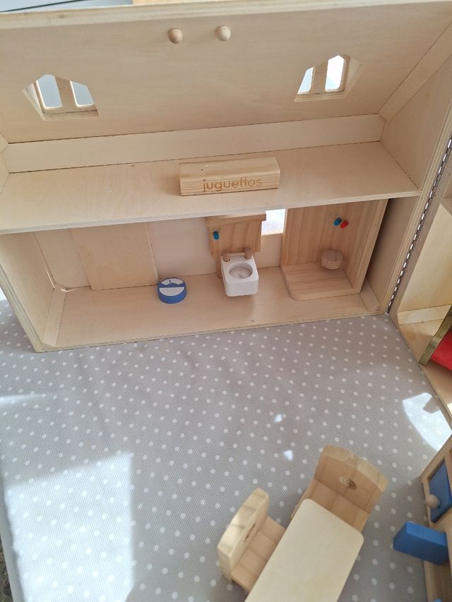 Casa de muñecas madera