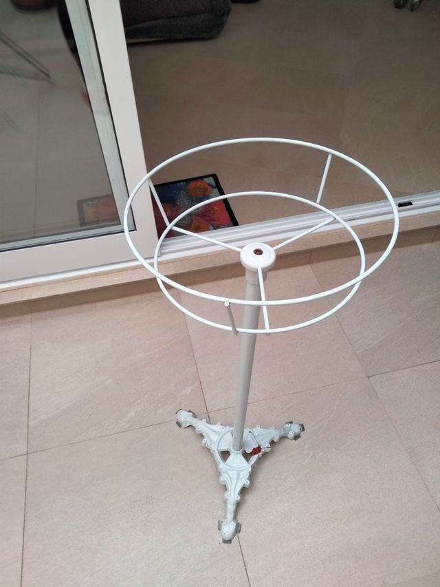 Reposa jaula o maceta