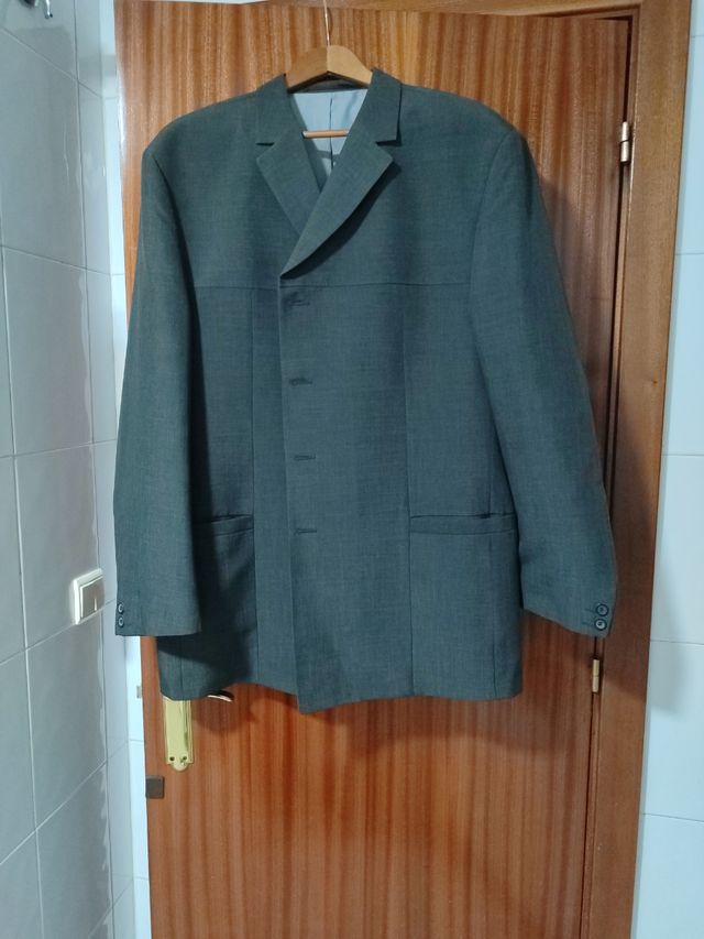 TRAJE. CEREMONIA CABALLERO