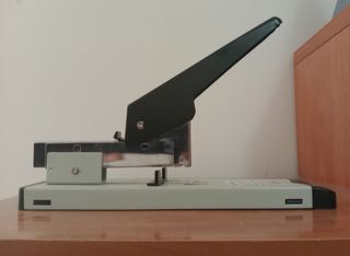 Grapadora formato grande 