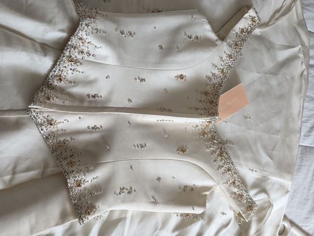 Vestido de novia talla 42 sin estrenar