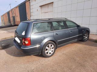 DESPIECE VOLKSWAGEN PASSAT 1.9 TDI 130 CV AÑO 2004