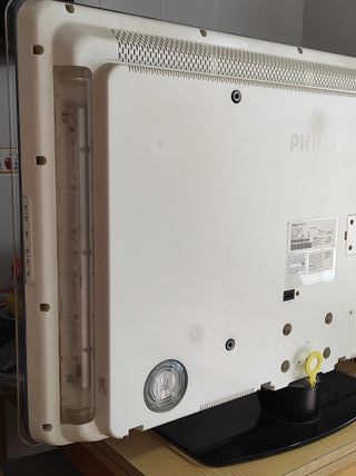 TV PHILIPS 42" PULGADA