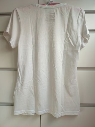 Camiseta mujer. Nike, talla M.