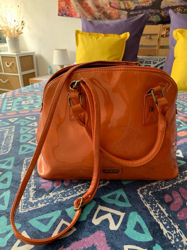 Borsa in pelle verniciata arancione