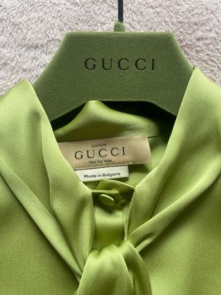 Camisa Gucci mujer en seda nueva con etiqueta 