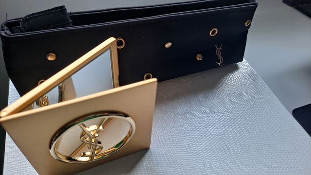 Dúo Espejo y Neceser. Yves Saint Laurent