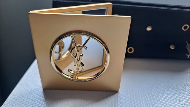 Dúo Espejo y Neceser. Yves Saint Laurent