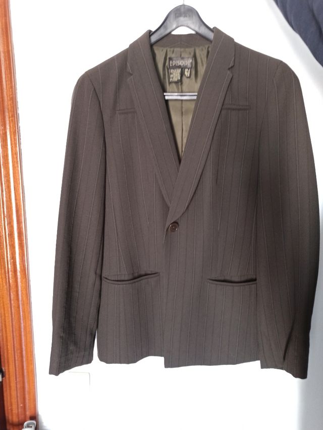 Traje de chaqueta con falda