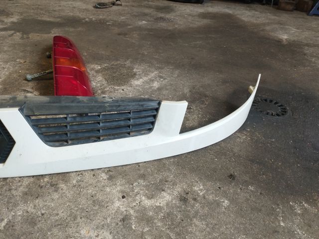 Calandra Renault kangoo