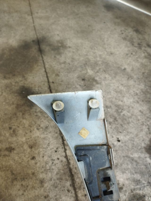 Calandra Renault kangoo