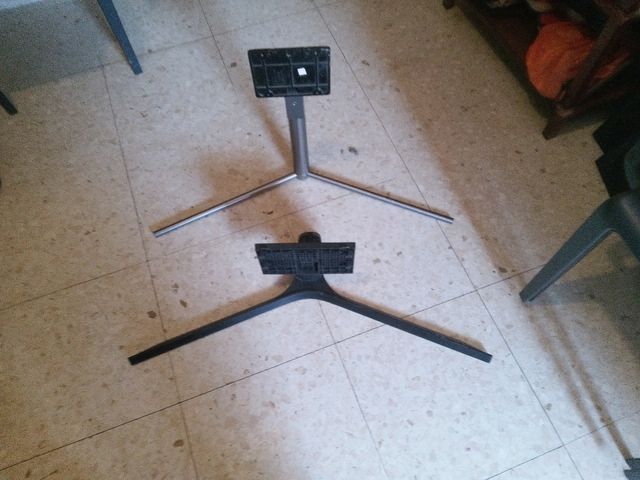 Trípodes de televisores 