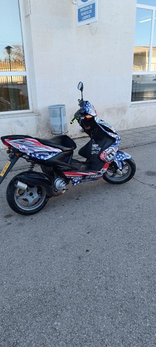 Yamaha aerox 50