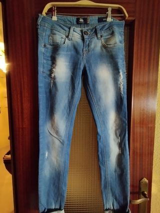 Pantalón vaquero mujer