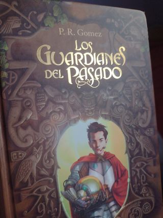 Los guardianes del pasado