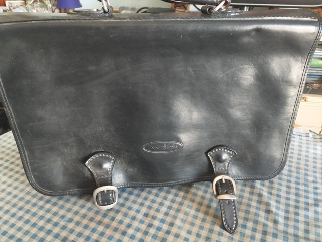 Maletín de piel , envío por wallapop