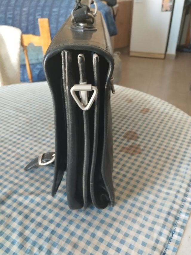 Maletín de piel , envío por wallapop