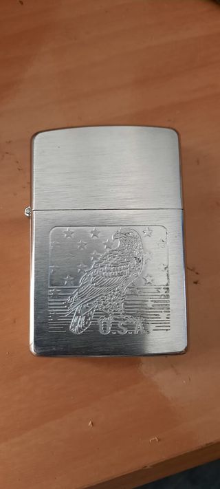 Mechero ZIPPO antiguo.