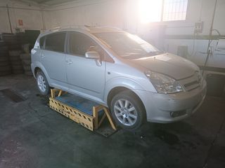 DESPIECE COMPLETO DE TOYOTA COROLLA VERSO