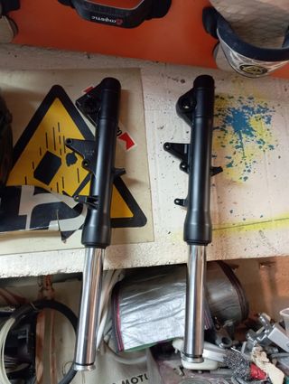 Suspensión delantera Gilera GP800