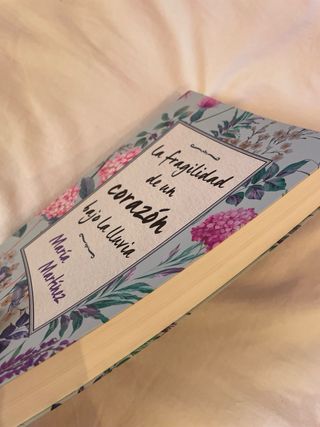 La fragilidad de un corazón bajo la lluvia