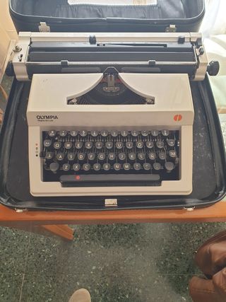 Maquina de escribir Olympia