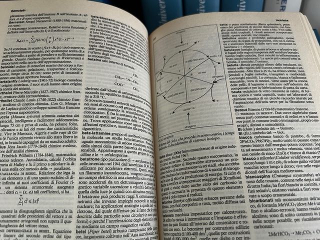 Volumi enciclopedia garzantine