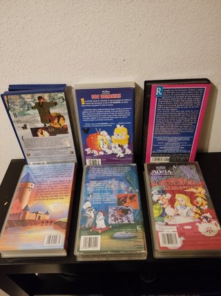 Películas VHS Pocahontas, 101 dálmatas..